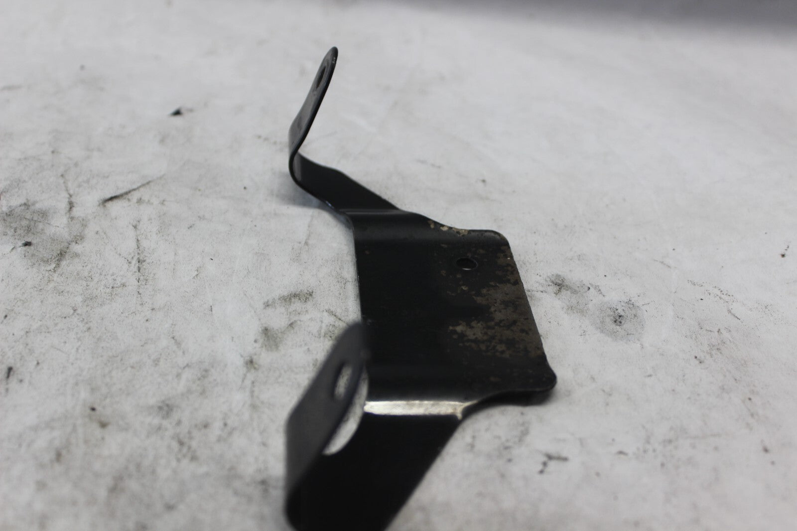 ELECTRICAL CONNECTOR BRACKET 70430-07 2008 H-D ELECTRAGLIDE FLHT