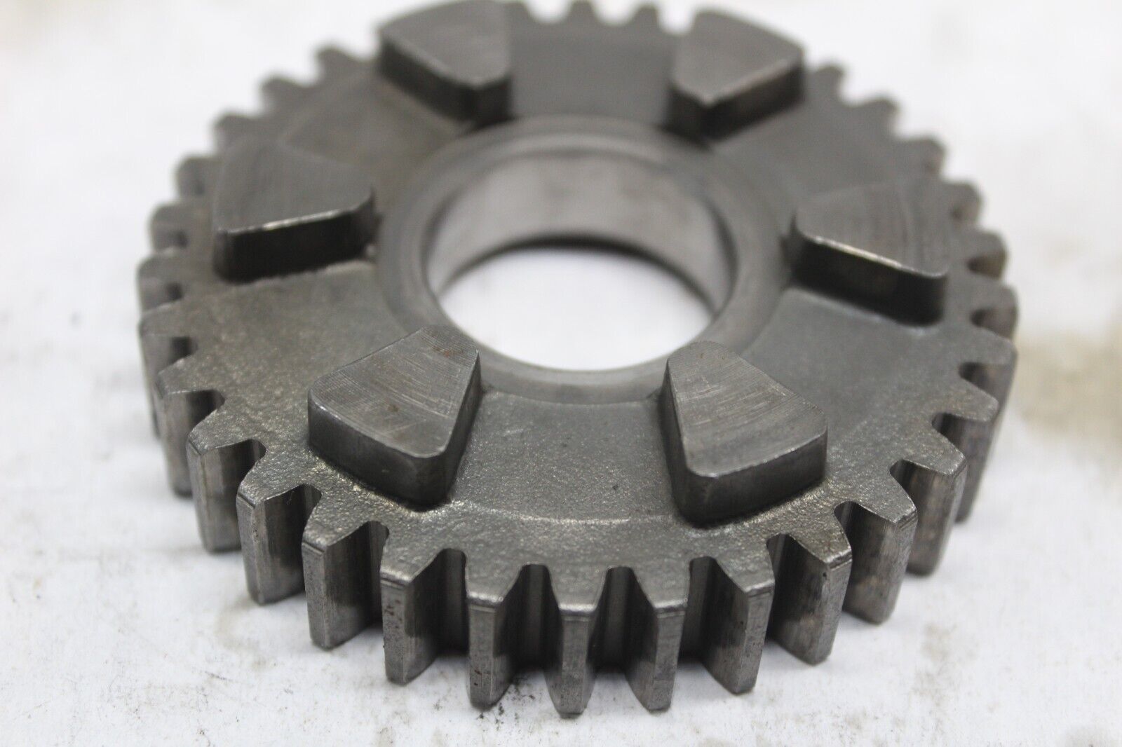 COUNTERSHAFT 3RD GEAR 34T 23461-413-000 1982 GL500I SILVERWING