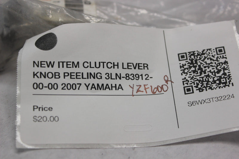 **NEW** CLUTCH LEVER KNOB PEELING 3LN-83912-00-00 2007 YAMAHA YZF600R