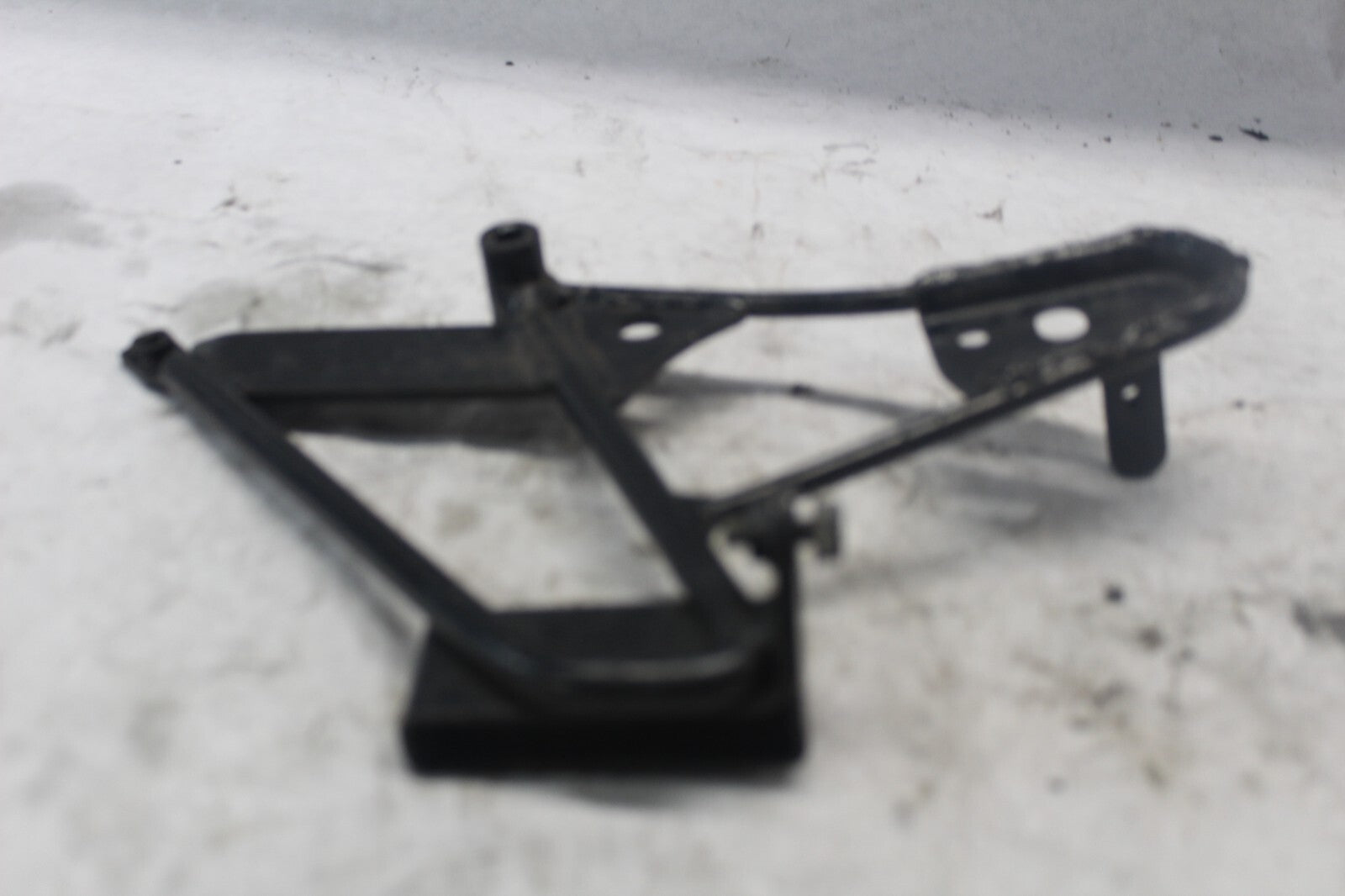 RIGHT REAR TURN SIGNAL BRACKET 33610-MA1-770 1982 HONDA GL500I SILVERWING