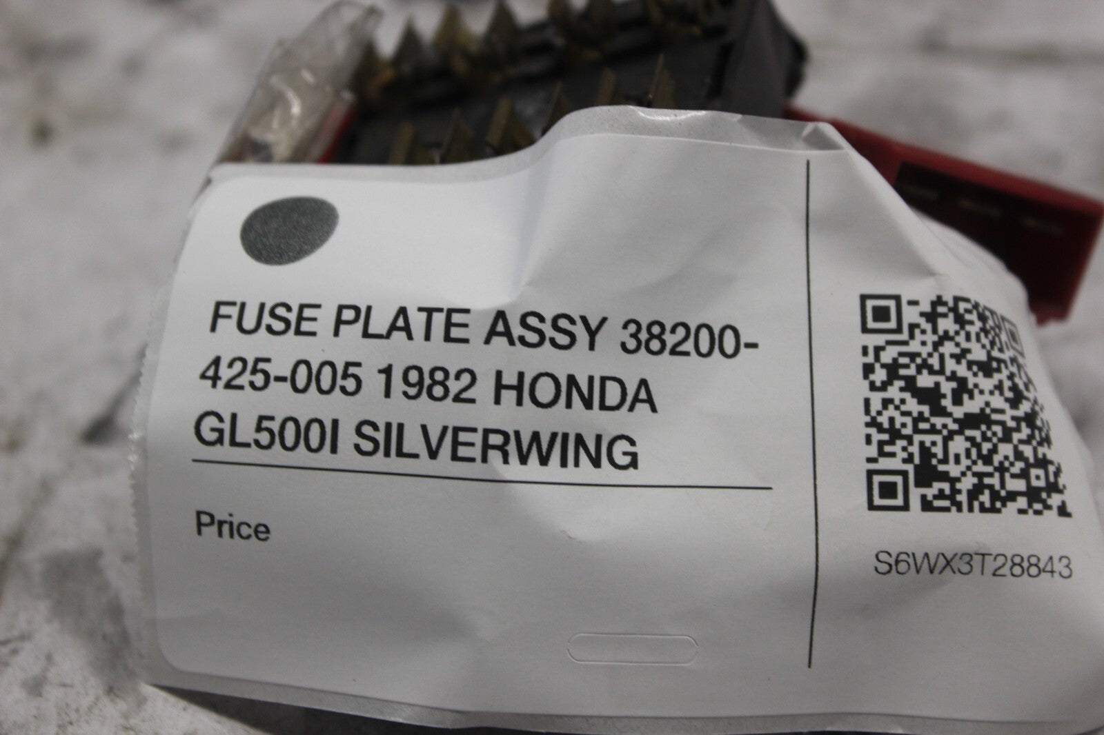 FUSE PLATE ASSY 38200-425-005 1982 HONDA GL500I SILVERWING