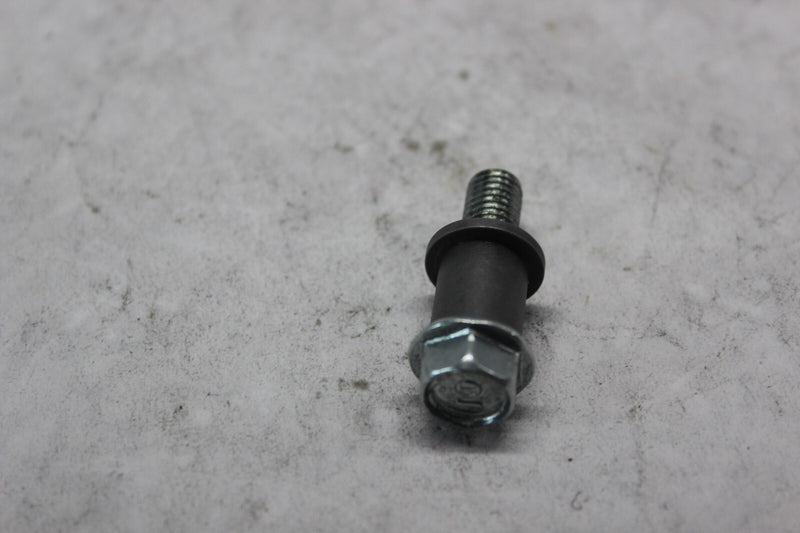 CHAIN GUIDE A BOLT & COLLAR 95801-08032-00,14626-MV9-670 1998 HONDA CBR900RR