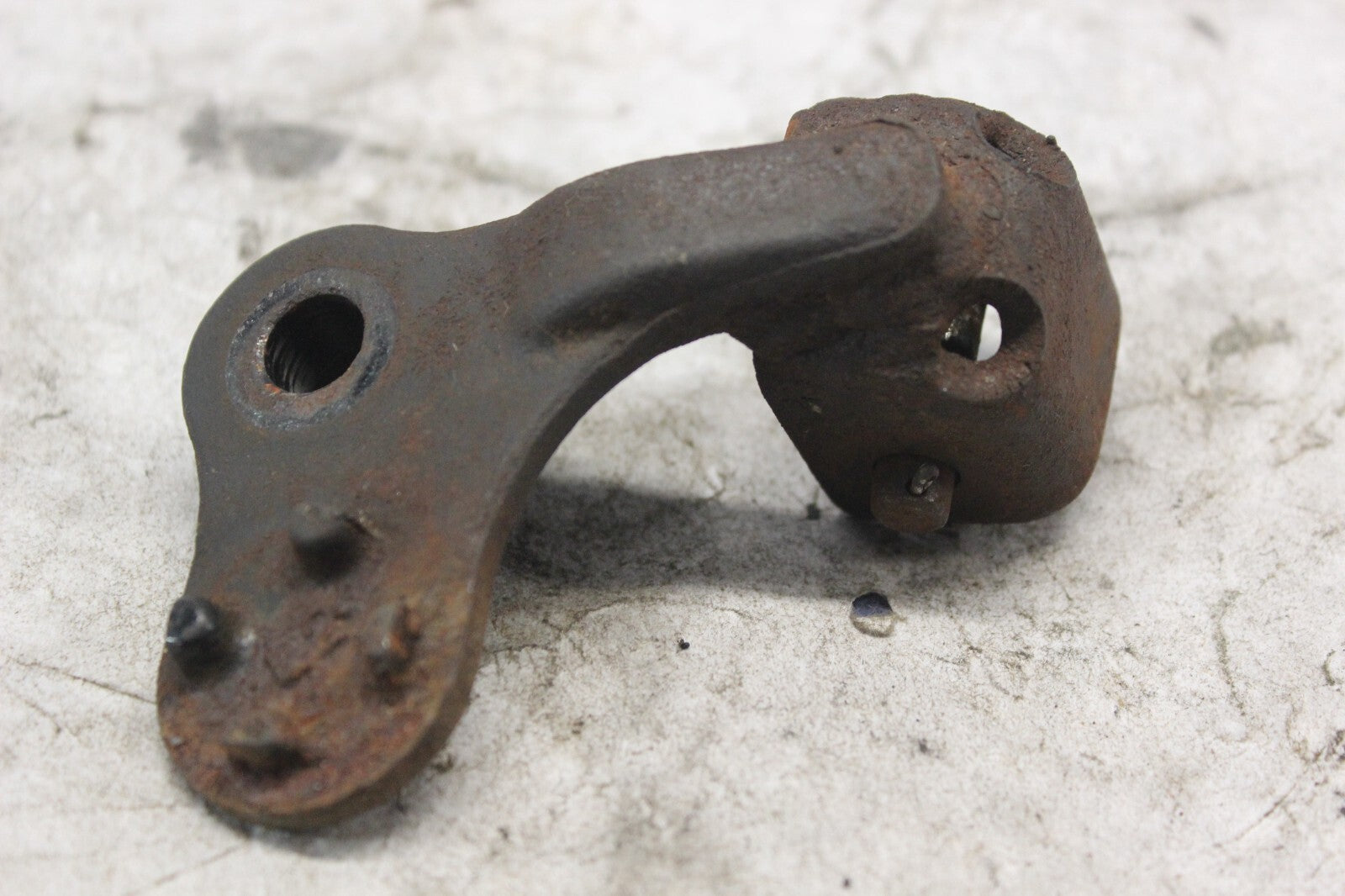 FRONT LEFT STEP ARM 50625-MA1-000 1982 HONDA GL500I SILVERWING