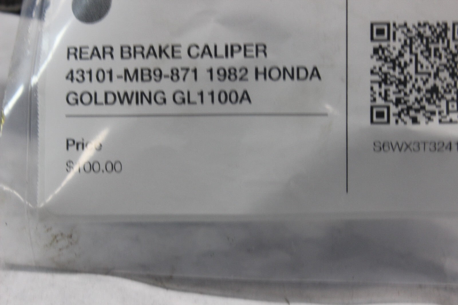 REAR BRAKE CALIPER 43101-MB9-871 1982 HONDA GOLDWING GL1100A