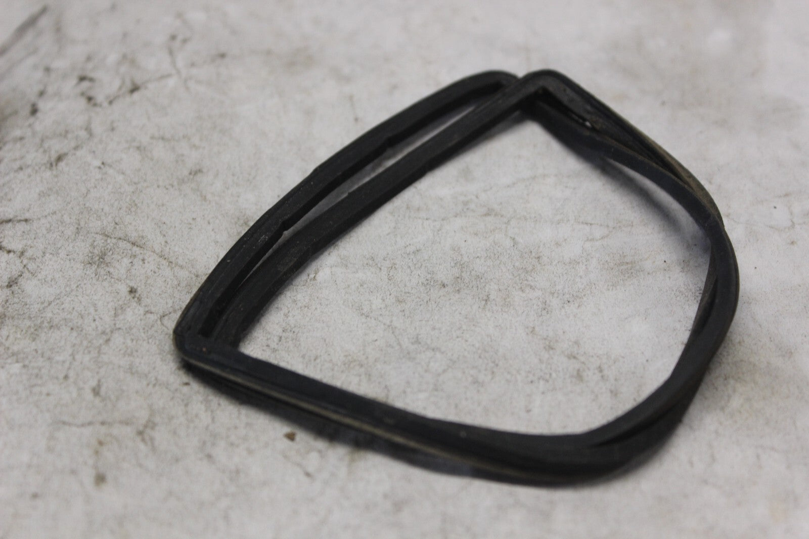 TAILLIGHT LENS GASKET 33709-422-003 1982 HONDA GOLDWING GL1100A