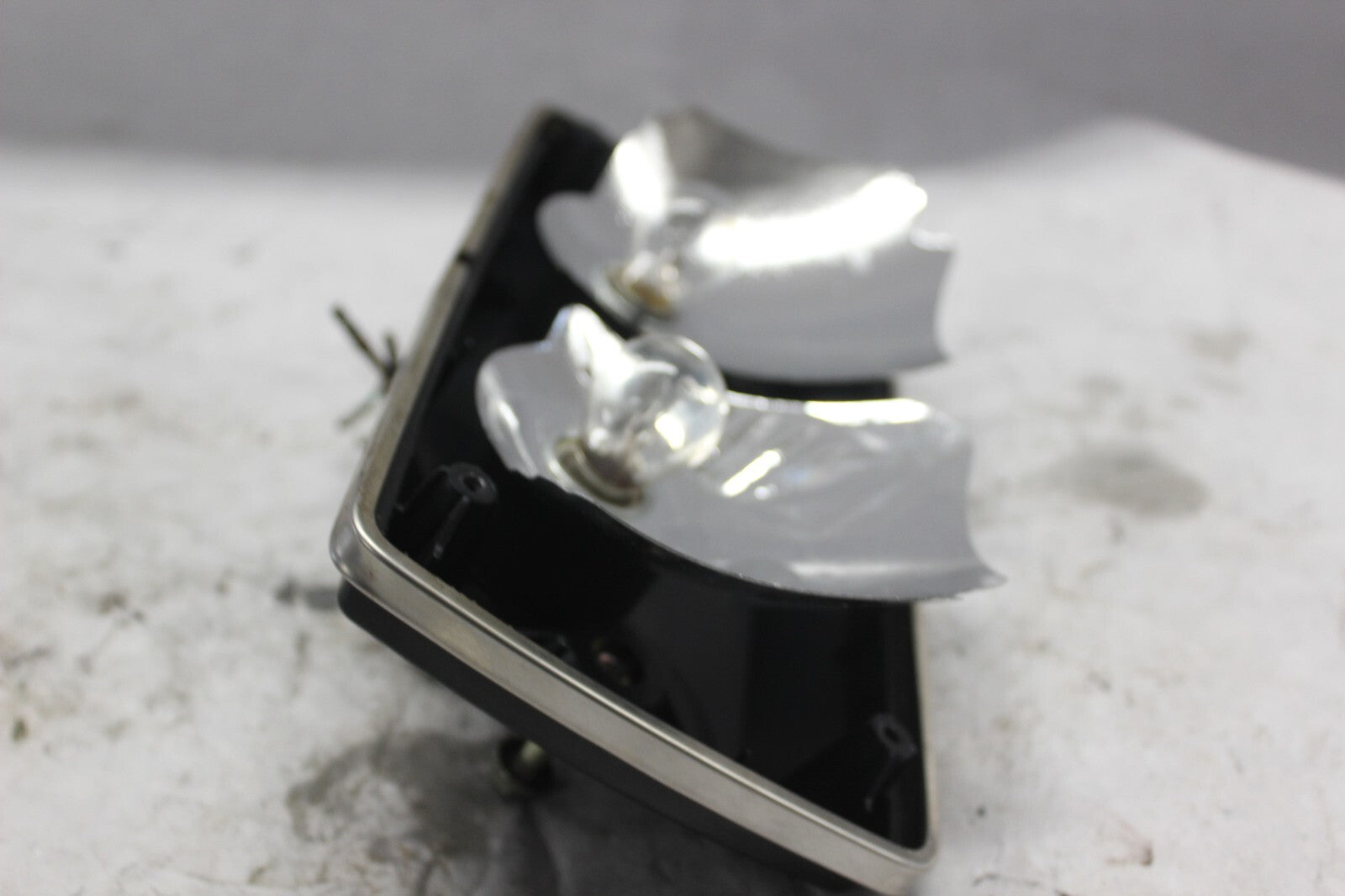 TAILLIGHT BASE 33703-MA1-670 1982 HONDA GL500I SILVERWING