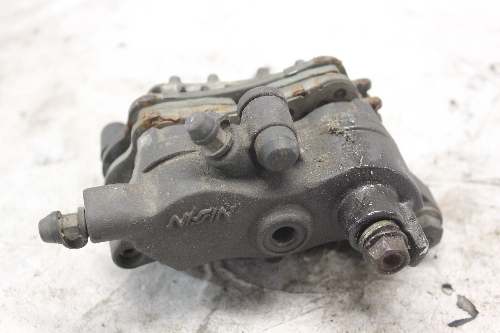 REAR CALIPER ASSY 43150-MCW-D01 2002 HONDA VFR800 INTERCEPTOR