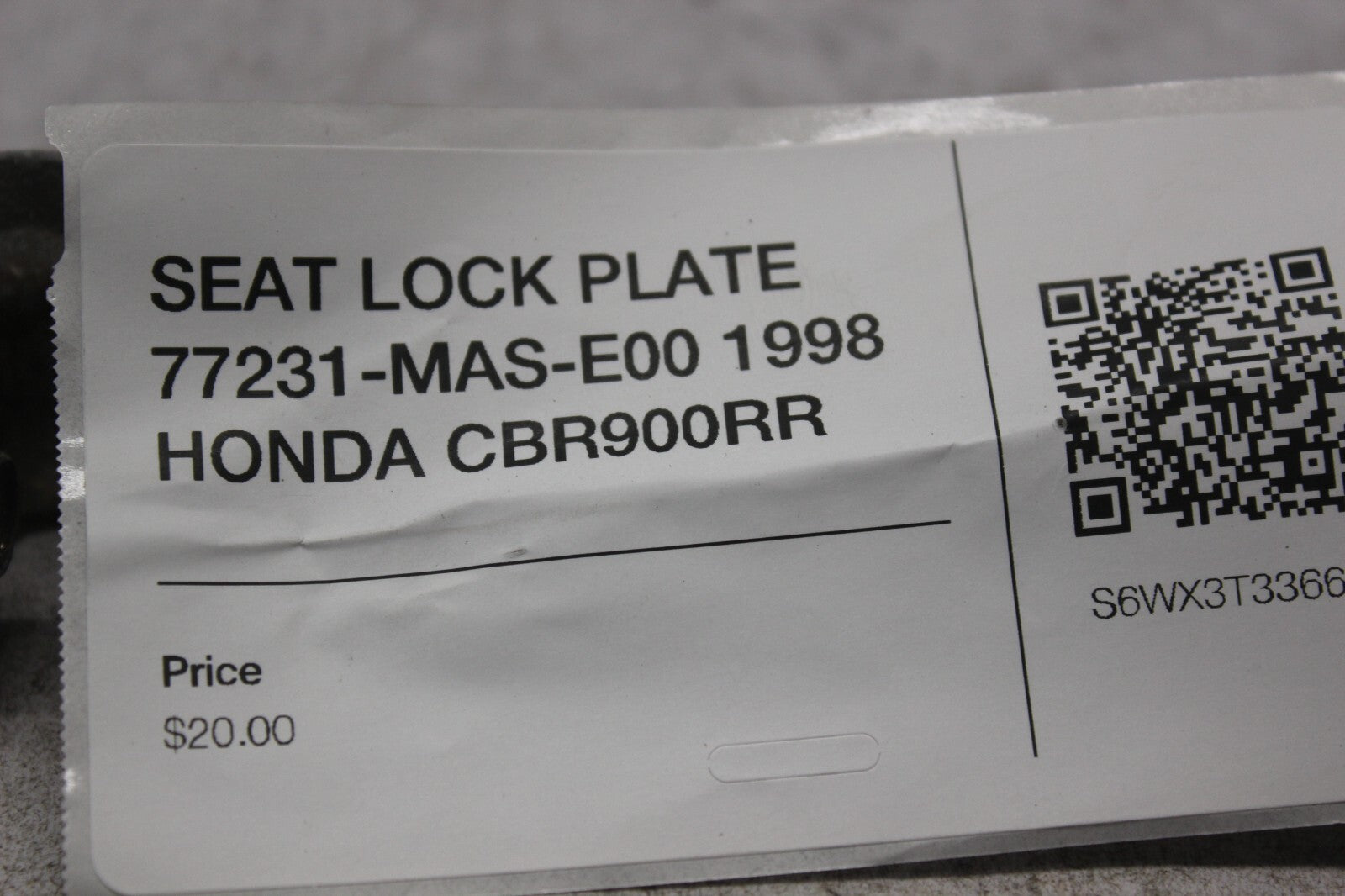 SEAT LOCK PLATE 77231-MAS-E00 1998 HONDA CBR900RR