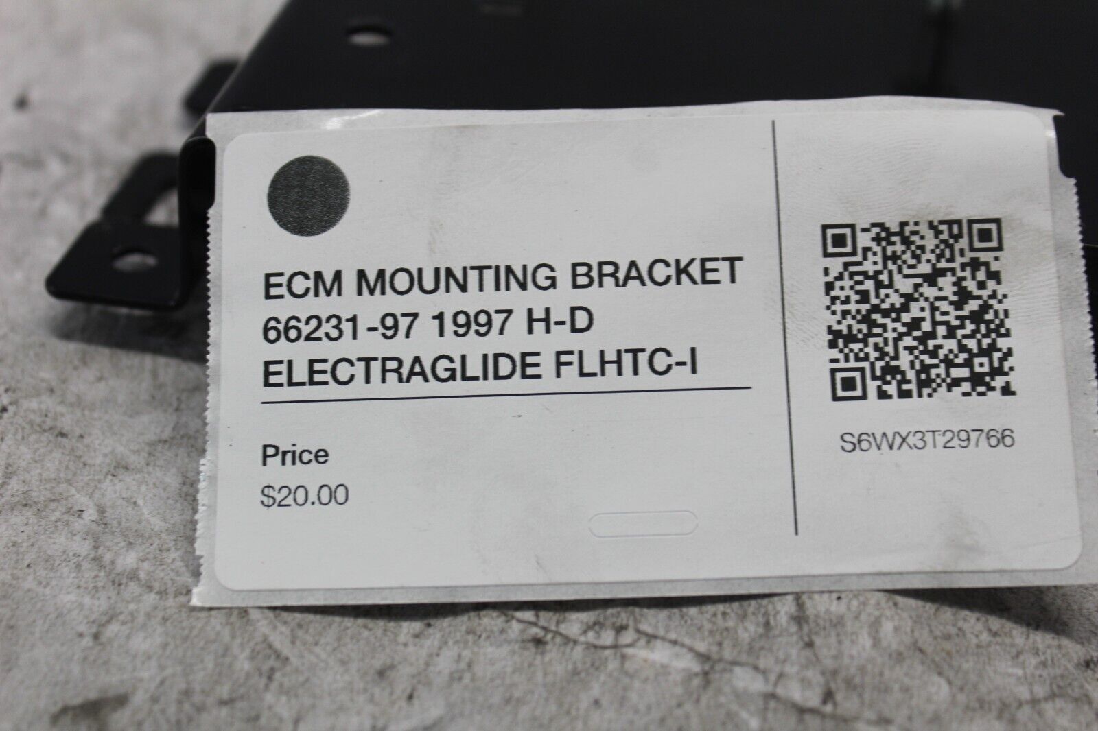 ECM MOUNTING BRACKET 66231-97 1997 H-D ELECTRAGLIDE FLHTC-I