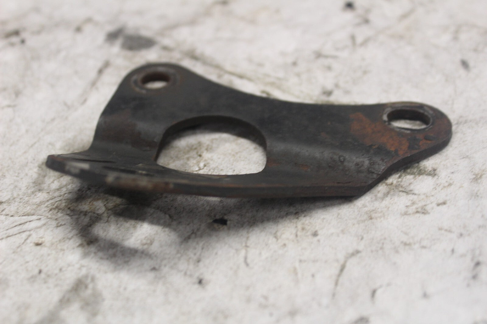 LEFT MUFFLER BRACKET 18418-MA1-003 1982 HONDA GL500I SILVERWING