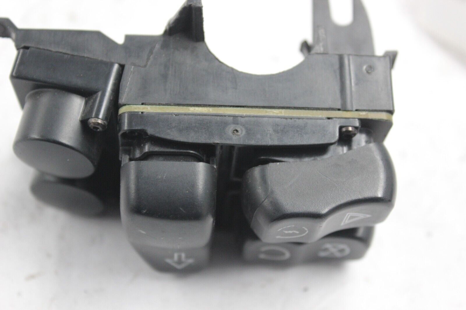 RIGHT Hand Control Switch Pack Harley Davidson 71500127
