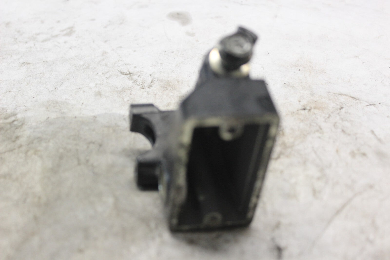 FRONT BRAKE MASTER CYLINDER ONLY 59600-24F00 2002 SUZUKI HAYABUSA GSX1300R
