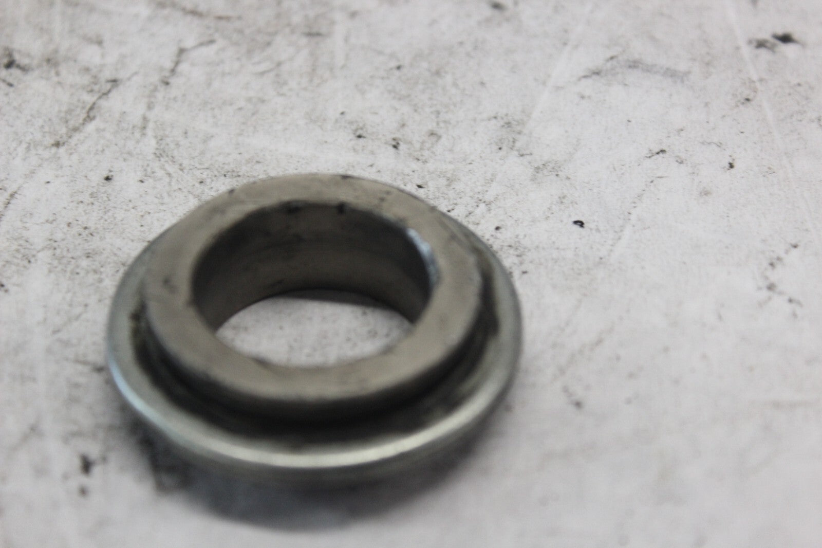 REAR AXLE LEFT SPACER 64751-40F00 2002 SUZUKI GSX-R1000