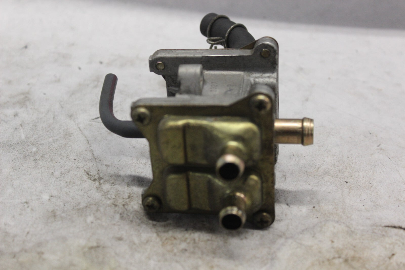 2ND AIR VALVE ASSY 18450-24F03 2002 SUZUKI HAYABUSA GSX1300R