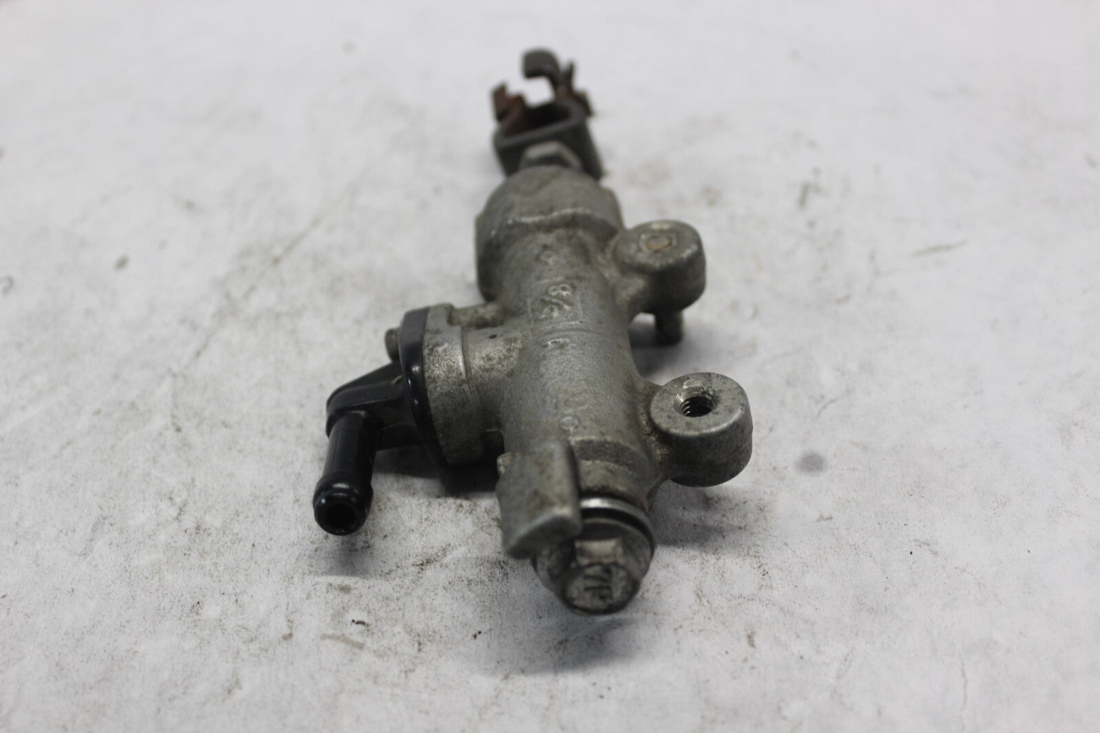 REAR MASTER CYLINDER ASSY 43510-MAS-E01 1998 HONDA CBR900RR