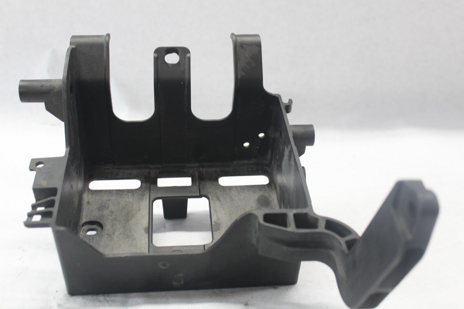 BATTERY TRAY 66281-08 2008 H-D ELECTRAGLIDE FLHT