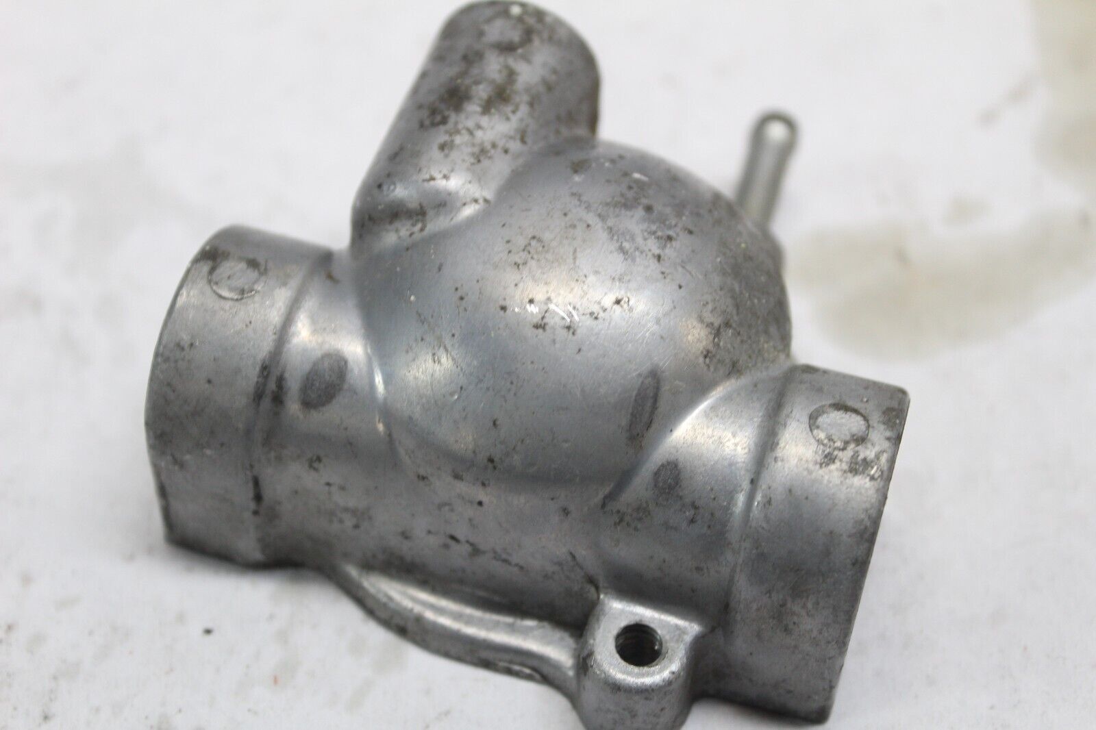 THERMOSTAT CASE 19411-415-000 1982 GL500I SILVERWING