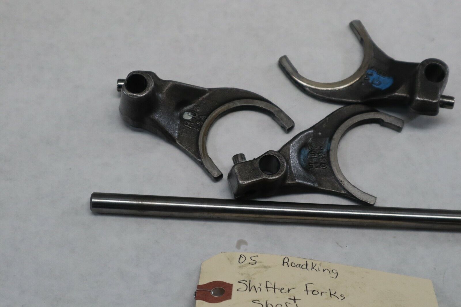 OEM Harley Davidson Trans Shifter Shaft Forks 2005 Road King Blk/Red 34191-79