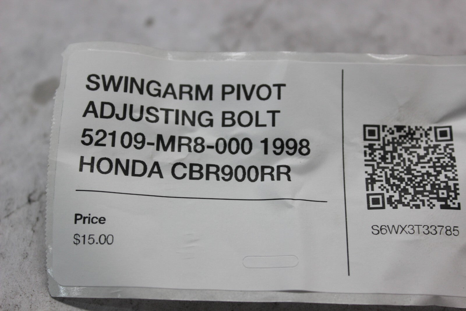 SWINGARM PIVOT ADJUSTING BOLT 52109-MR8-000 1998 HONDA CBR900RR
