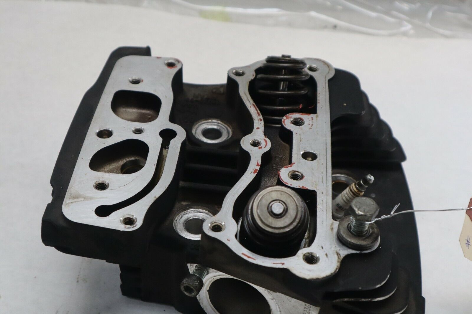 OEM Harley Davidson REAR Cylinder Head 2005 Road King Blk/Red 16725-99