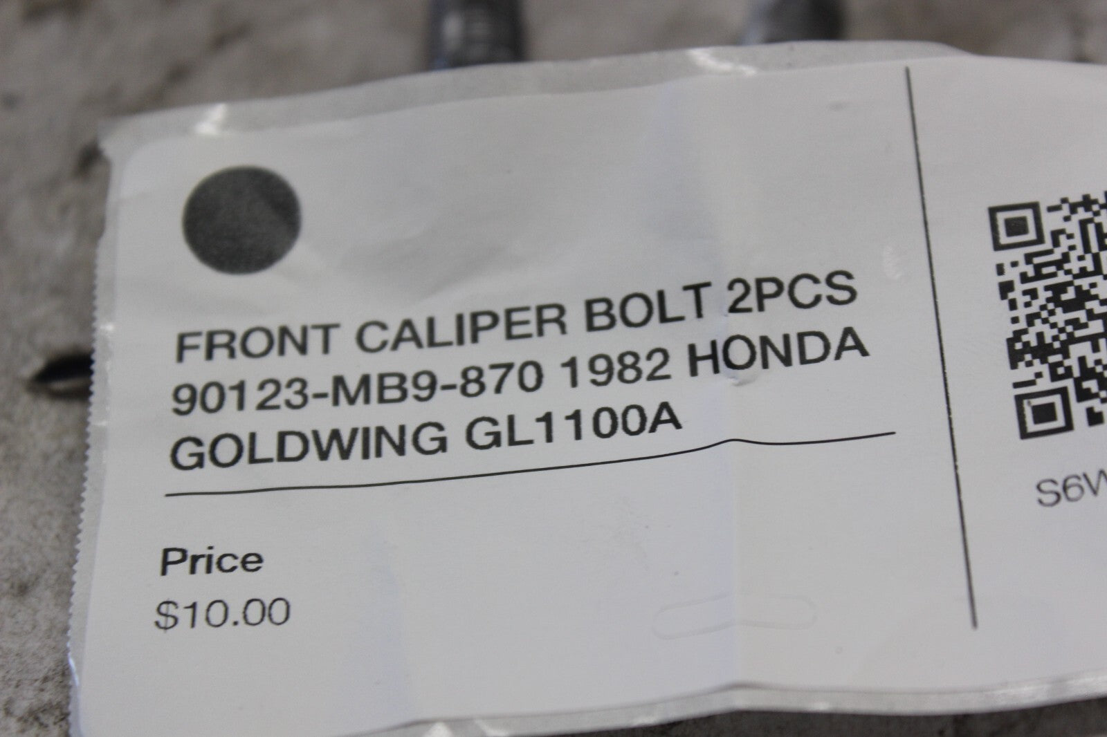 FRONT CALIPER BOLT 2PCS 90123-MB9-870 1982 HONDA GOLDWING GL1100A