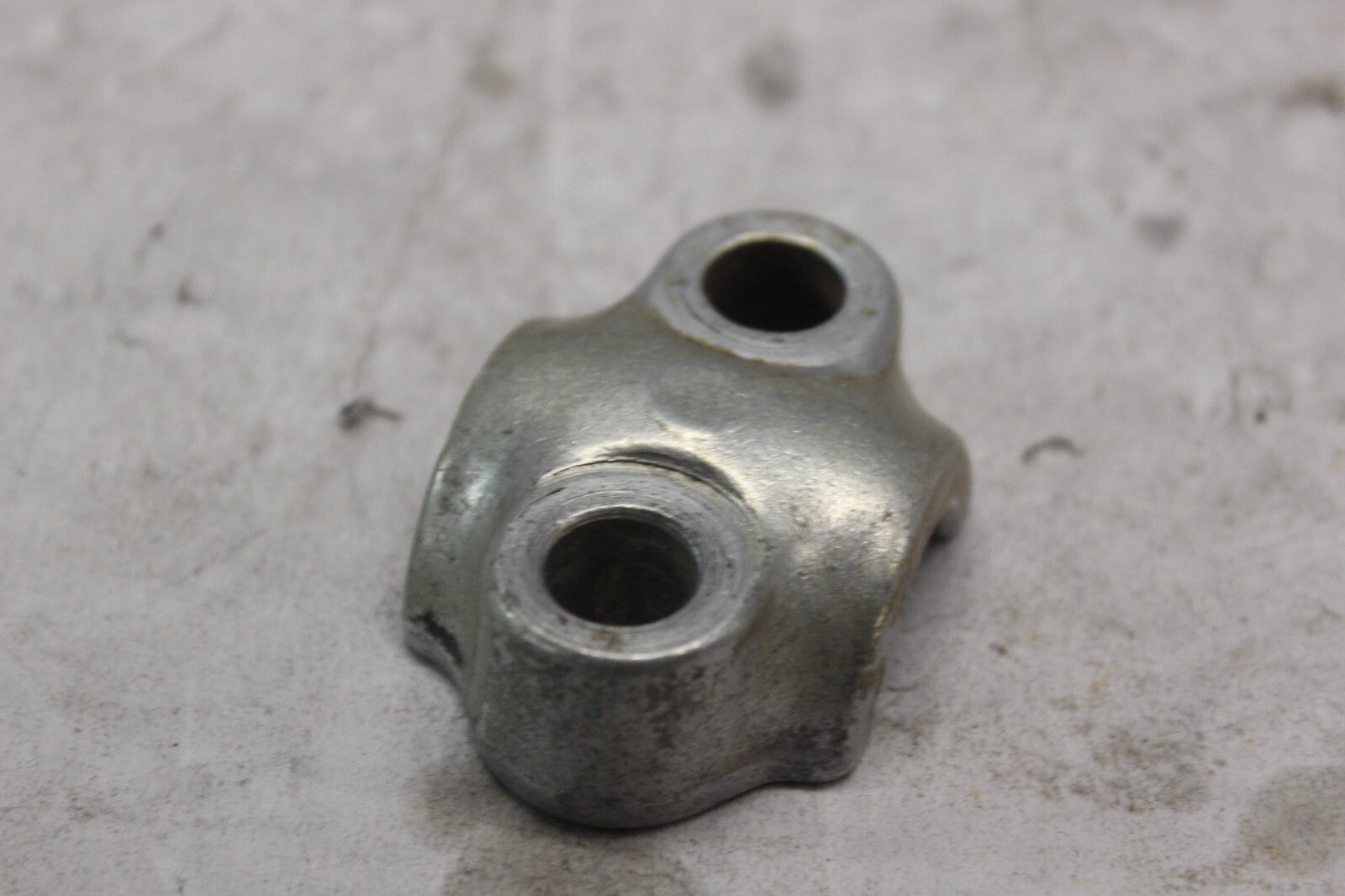 FRONT FORK AXLE HOLDER 51634-463-003 1982 HONDA GOLDWING GL1100A