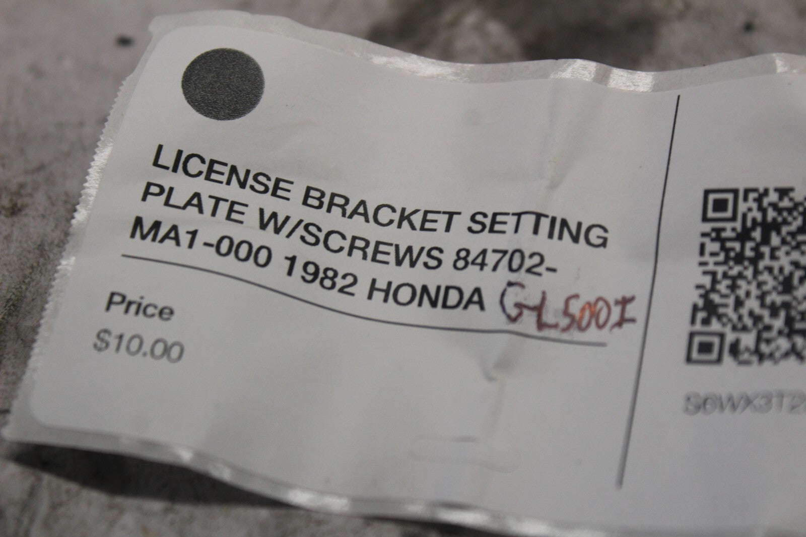 LICENSE PLATE SETTING PIN 84702-MB9-770 1982 HONDA GOLDWING GL1100A