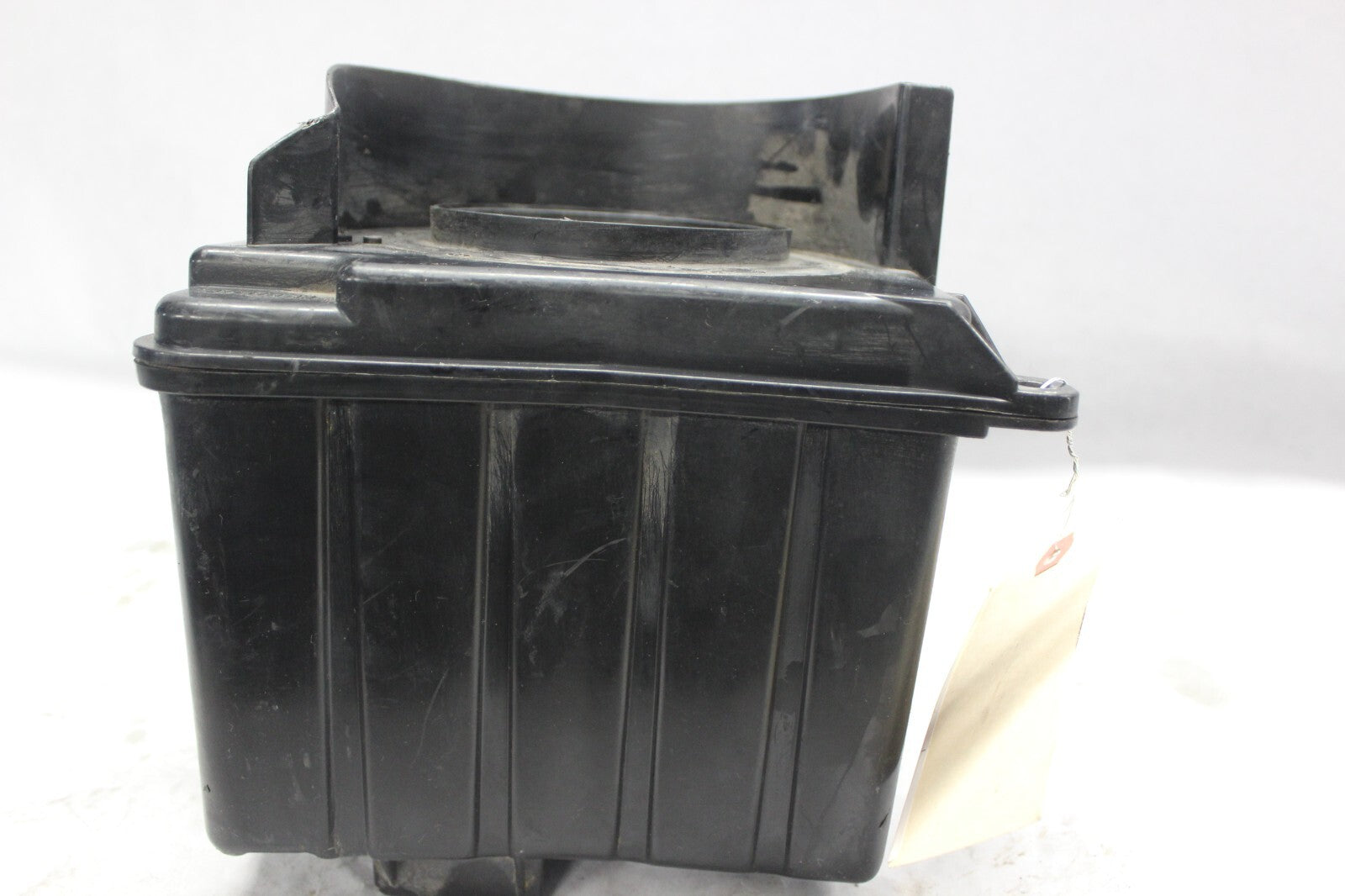 AIR CLEANER HOUSING 17205-MA1-000  1982 HONDA GL500I SILVERWING