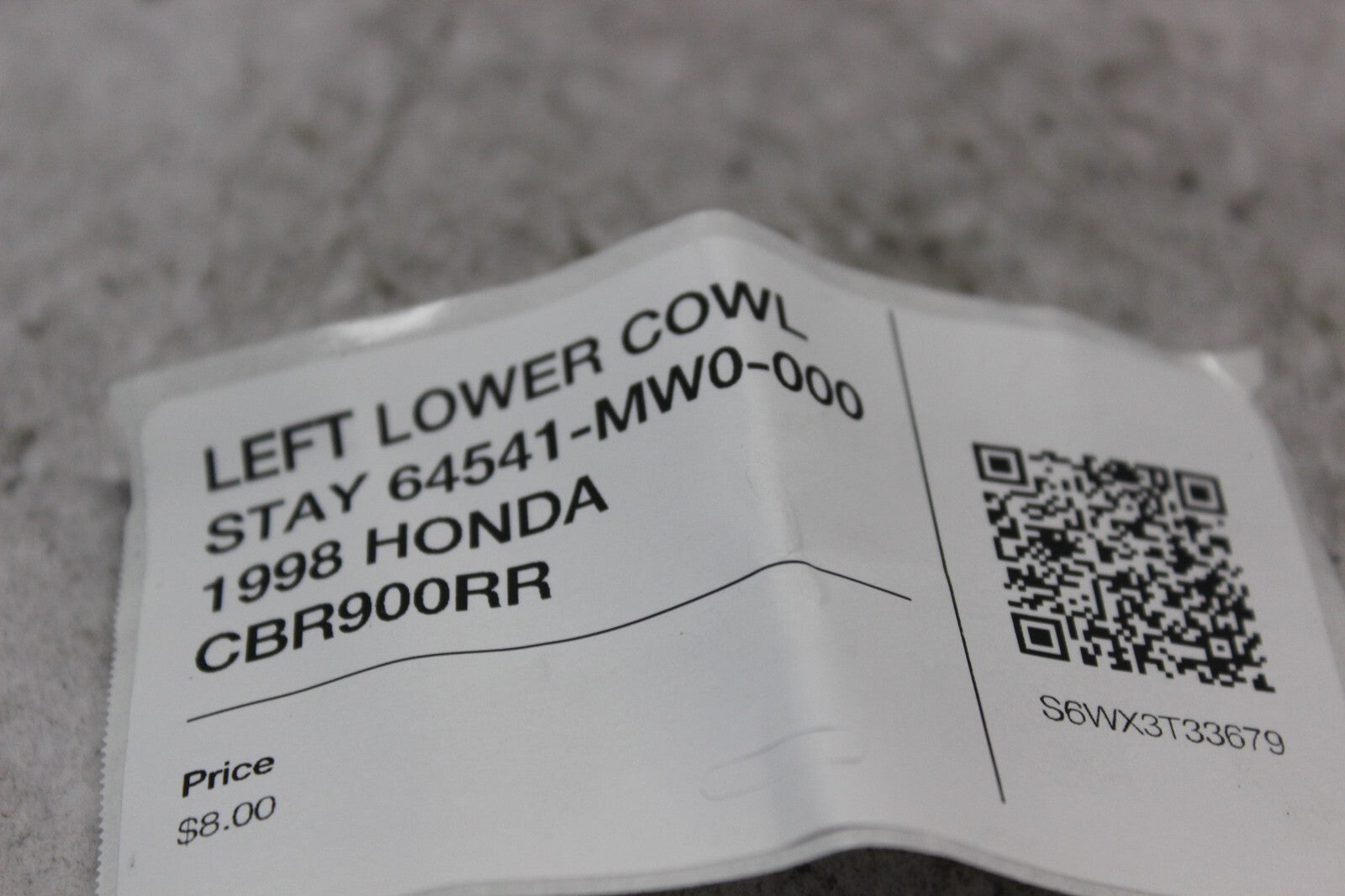 LEFT LOWER COWL STAY 64541-MW0-000 1998 HONDA CBR900RR