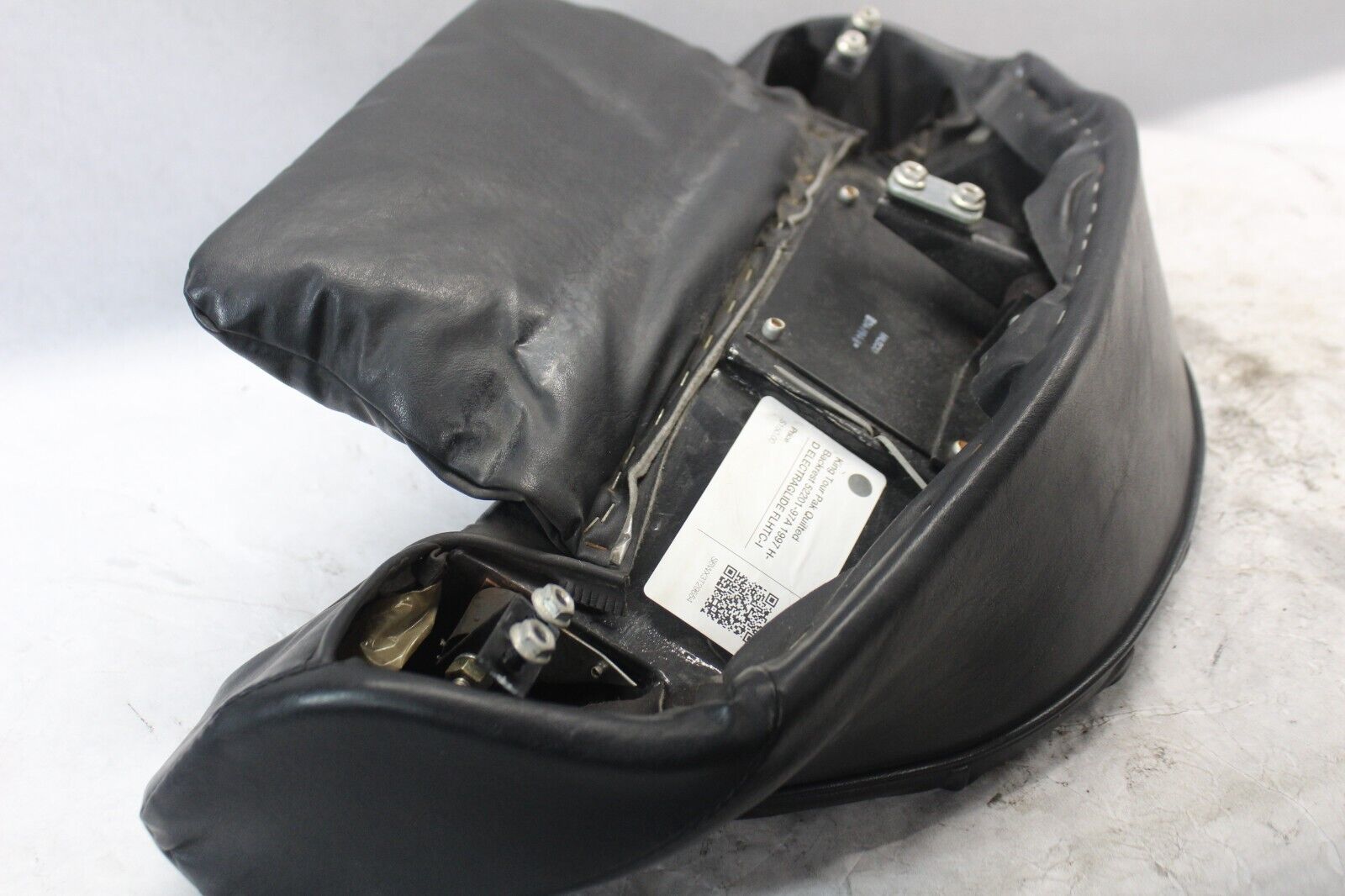 King Tour Pak Quilted Backrest 52201-97A 1997 H-D ELECTRAGLIDE FLHTC-I