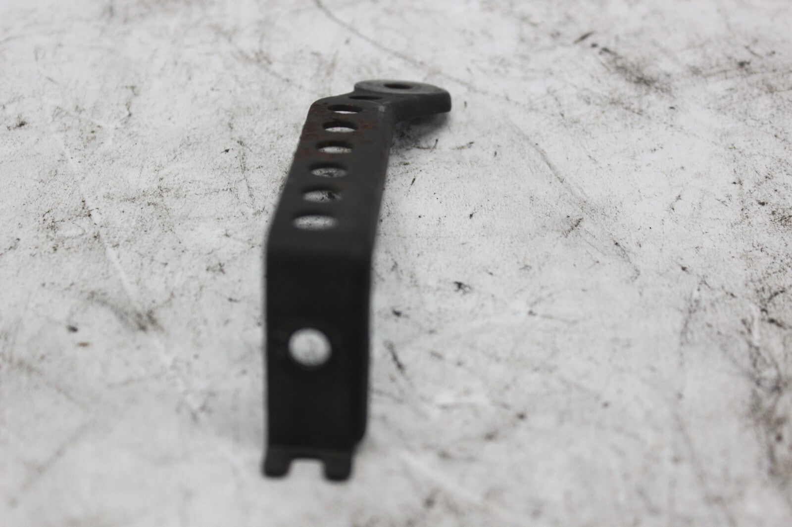 16640-40F00 Oil Cooler Backet 2002 SUZUKI GSX-R1000