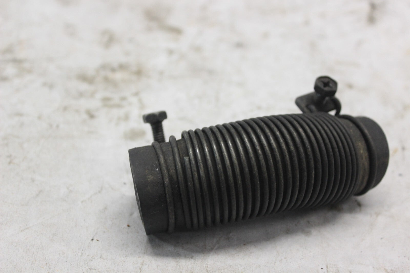 LOWER WATER HOSE 19502-431-000 1982 HONDA GOLDWING GL1100A