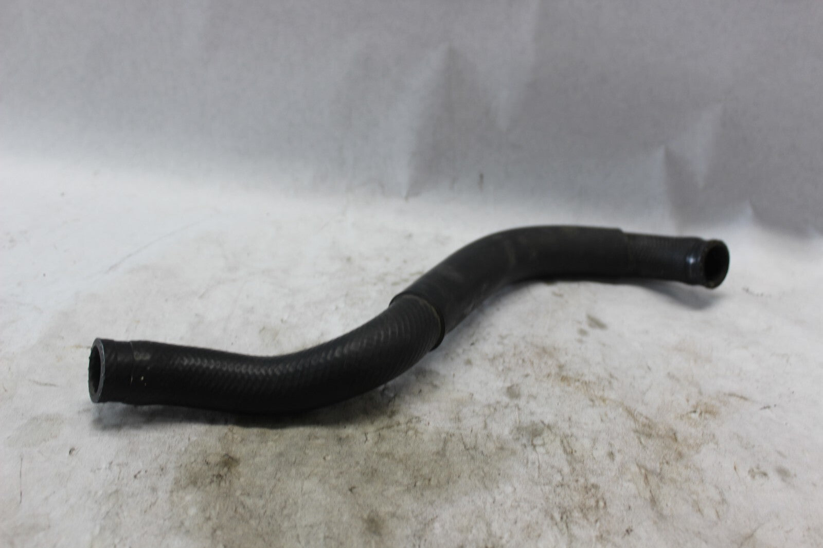 Radiator Outlet Hose 17852-24F00 2002 SUZUKI HAYABUSA GSX1300R