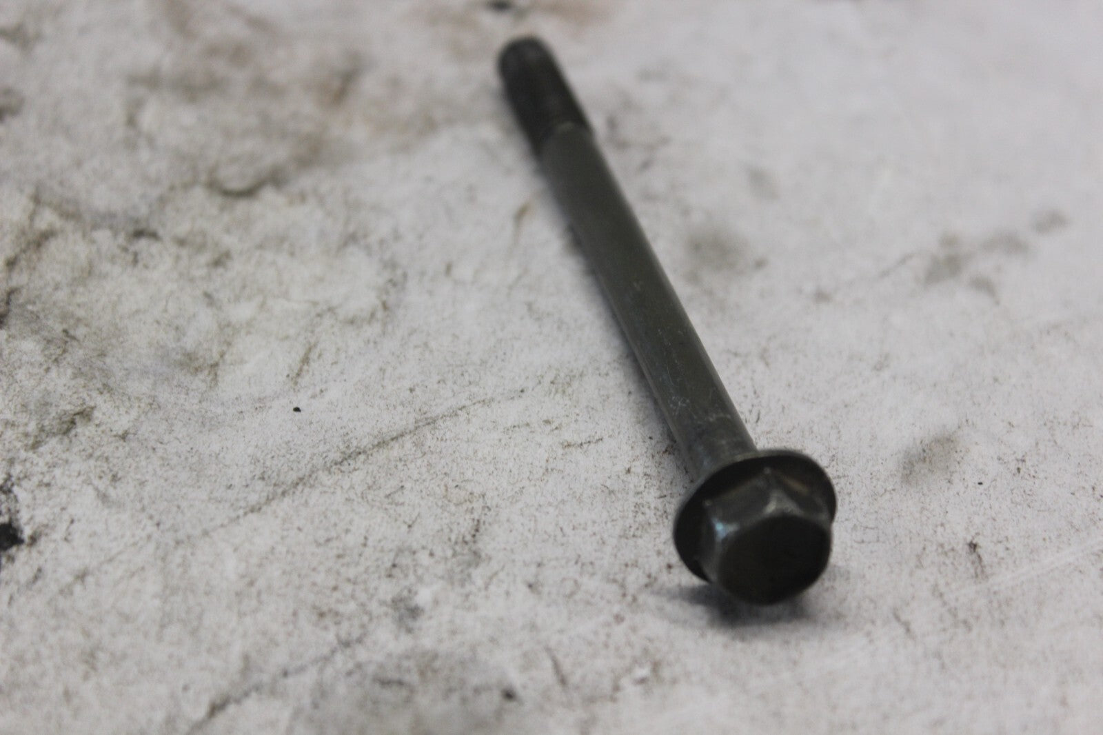 REAR TANK BRACKET BOLT 01550-08953 2002 SUZUKI HAYABUSA GSX1300R