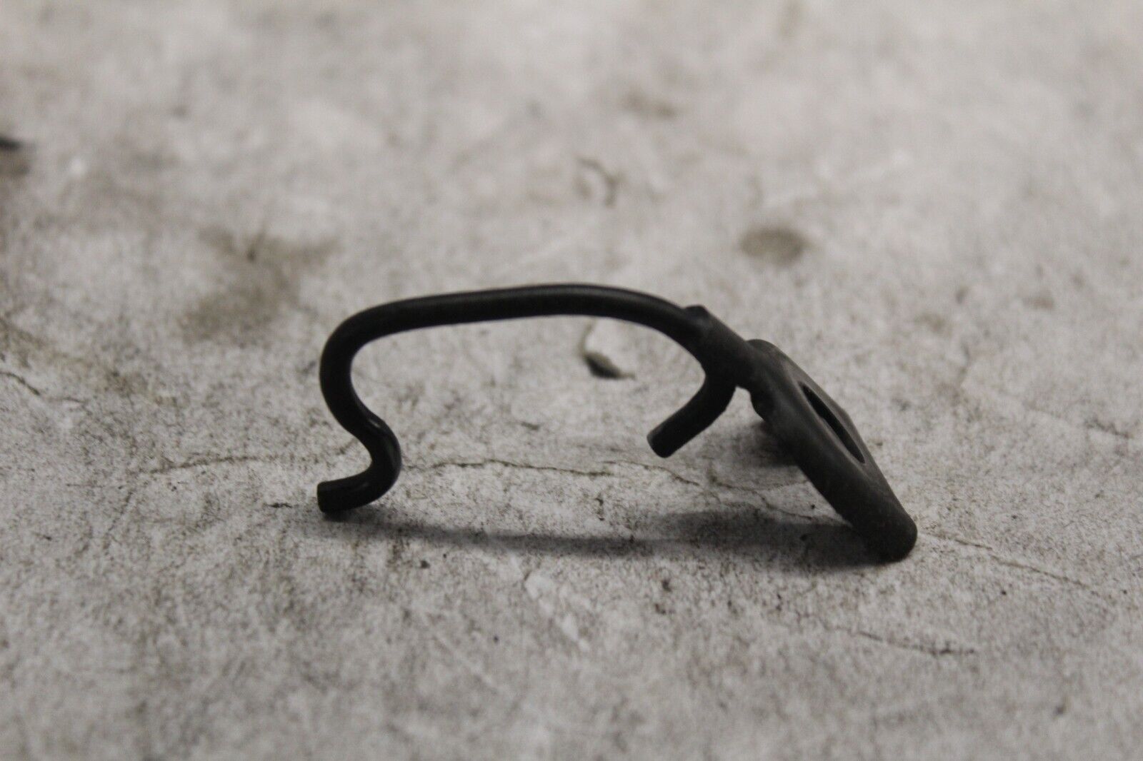 CABLE GUIDE 17908-MM5-000  1988 HONDA HURRICANE CBR1000F