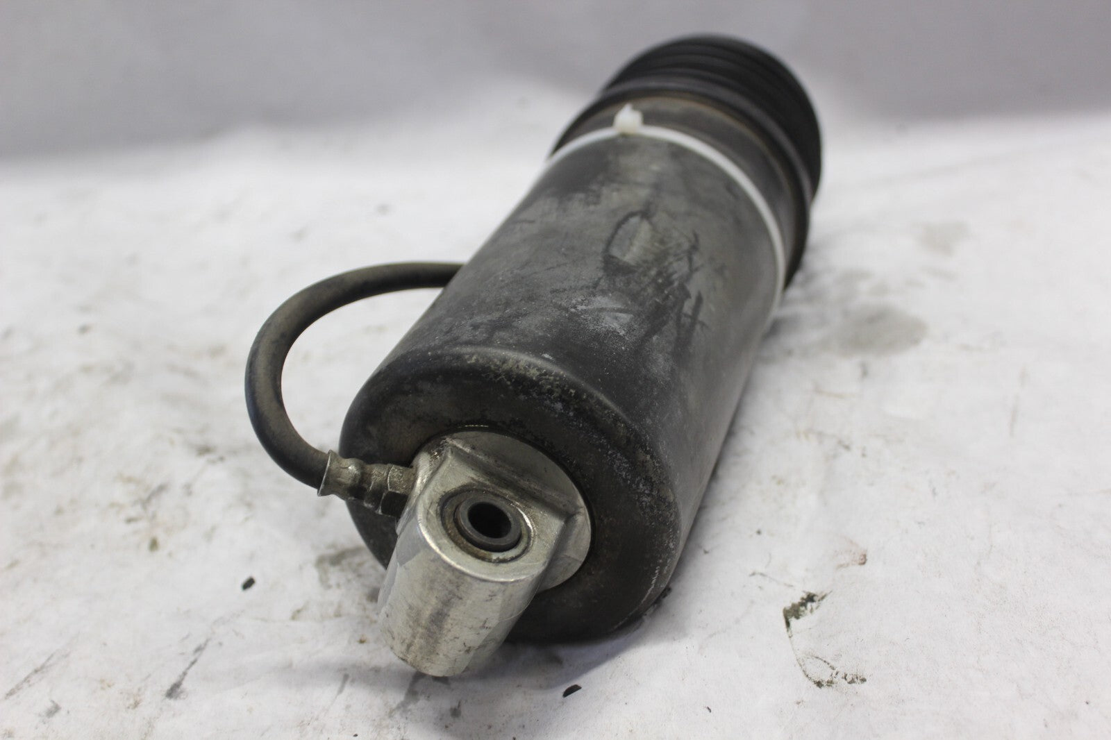 REAR SHOCK ABSORBER W/LINES 52400-MA1-731 1982 HONDA GL500I SILVERWING