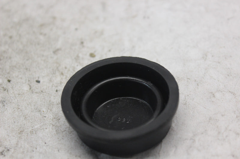 REAR OIL CAP DIAPRAGHM 45520-300-000 1998 HONDA CBR900RR