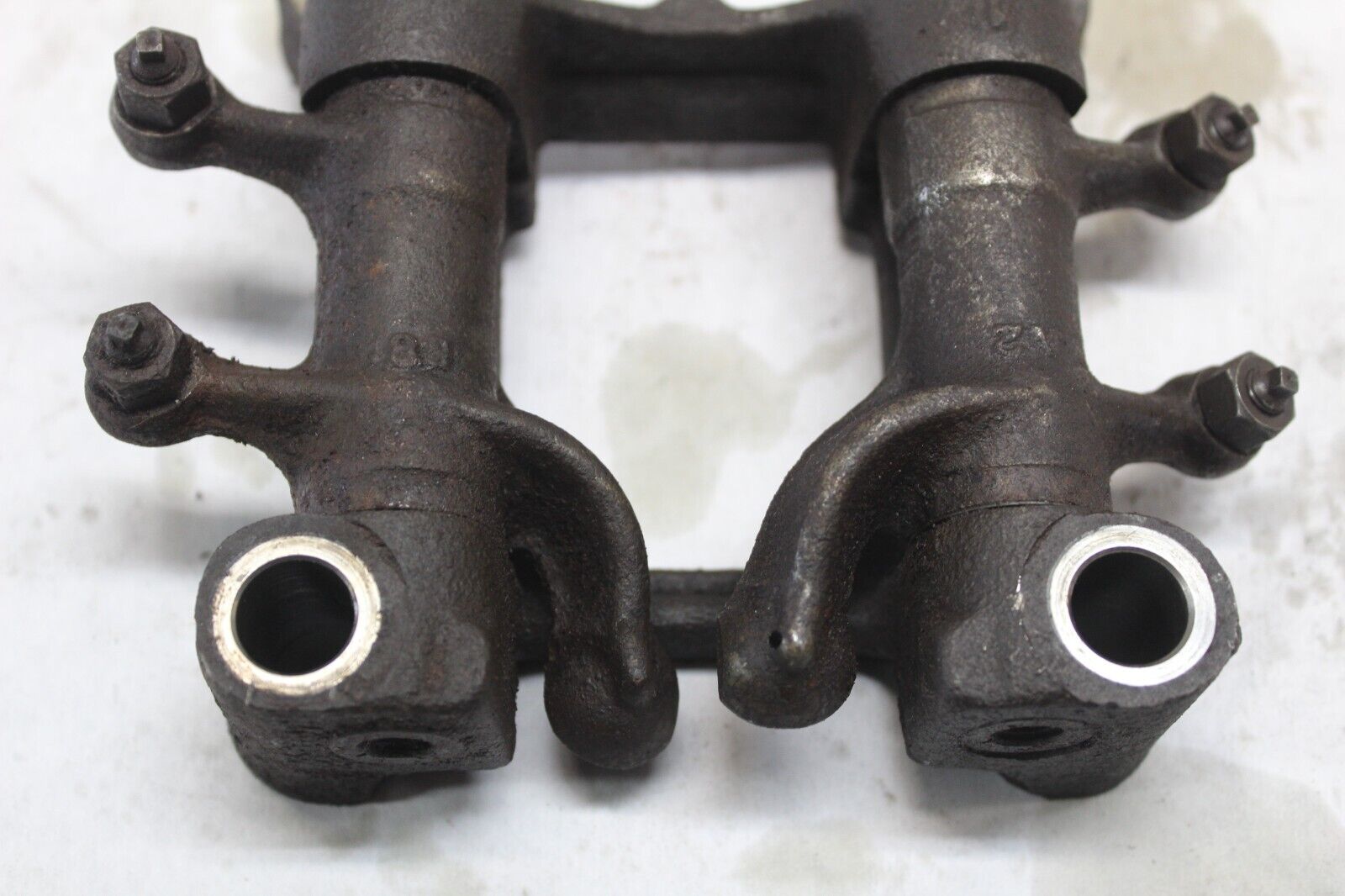 ROCKER ARM VALVE HOLDER (RUSTY) 12215-ME7-000 1982 GL500I SILVERWING