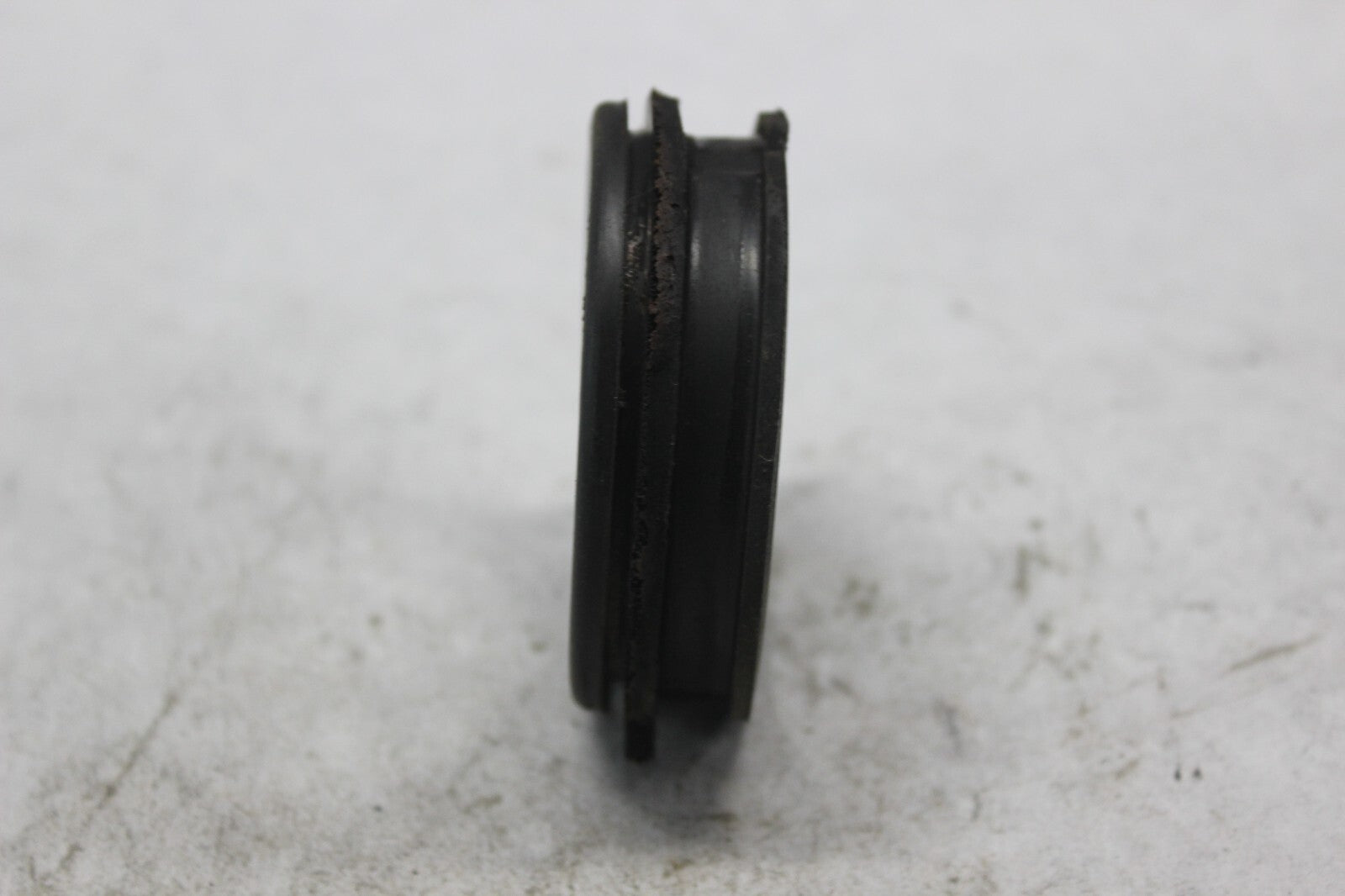 AIR CLEANER TUBE 17253-MW0-300  1998 HONDA CBR900RR