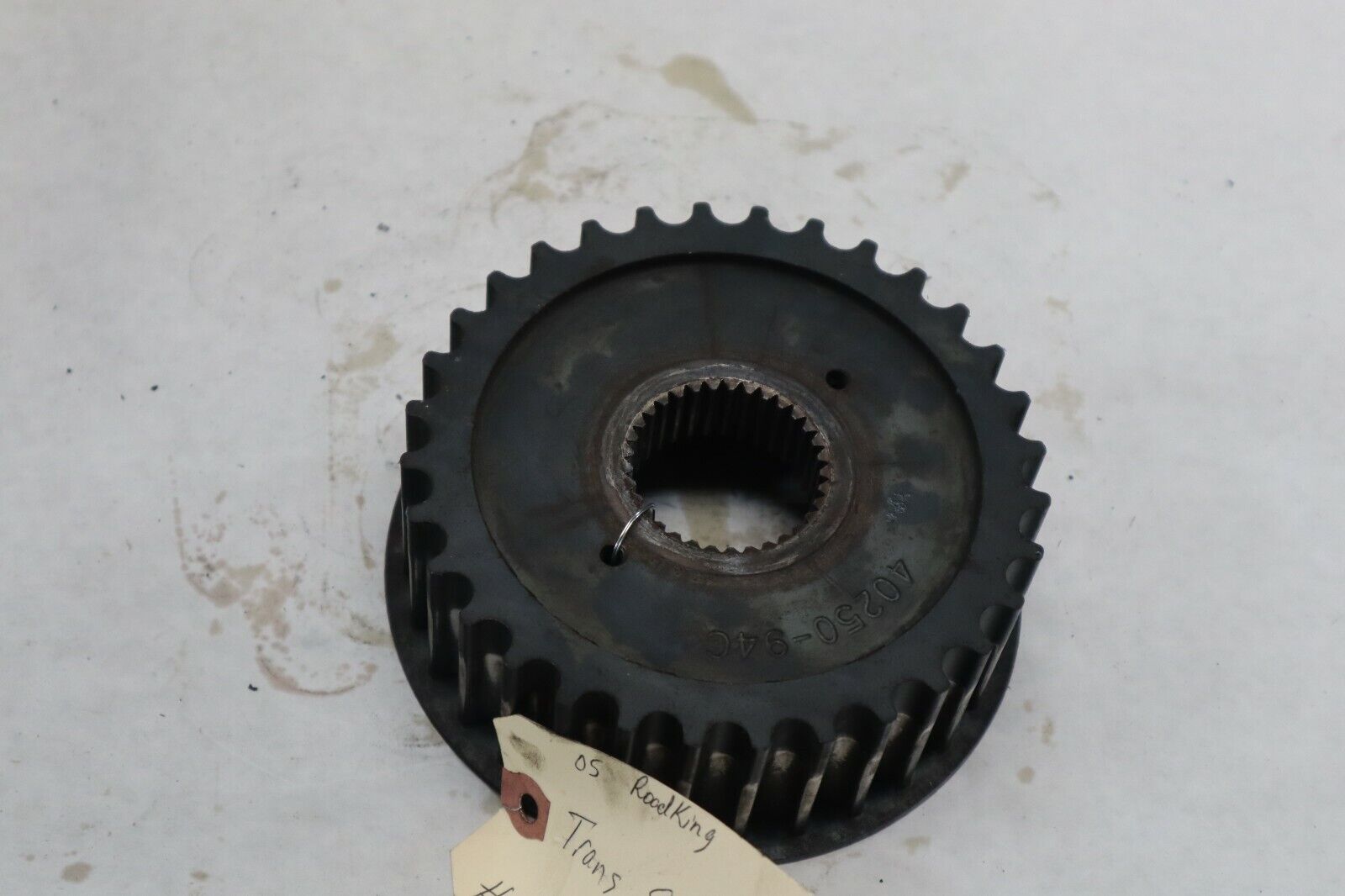OEM Harley Davidson Transmission Sprocket 32T 2005 Road King Blk/Red 40250-94