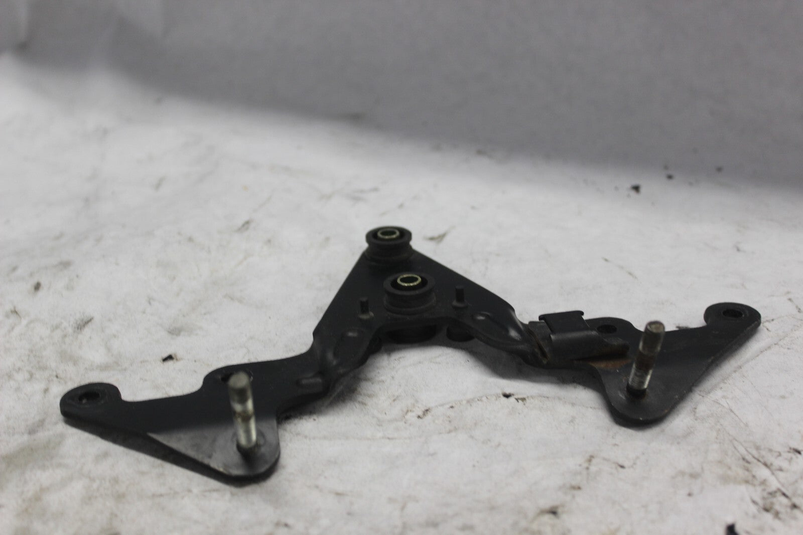 METER BRACKET 37211-MA1-000 1982 HONDA GL500I SILVERWING
