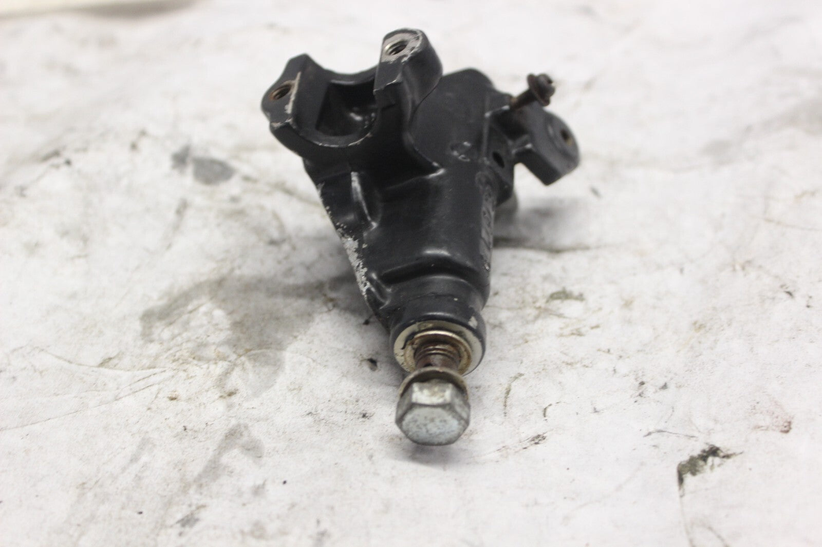 FRONT BRAKE MASTER CYLINDER 45500-MA5-672 1982 HONDA GL500I SILVERWING