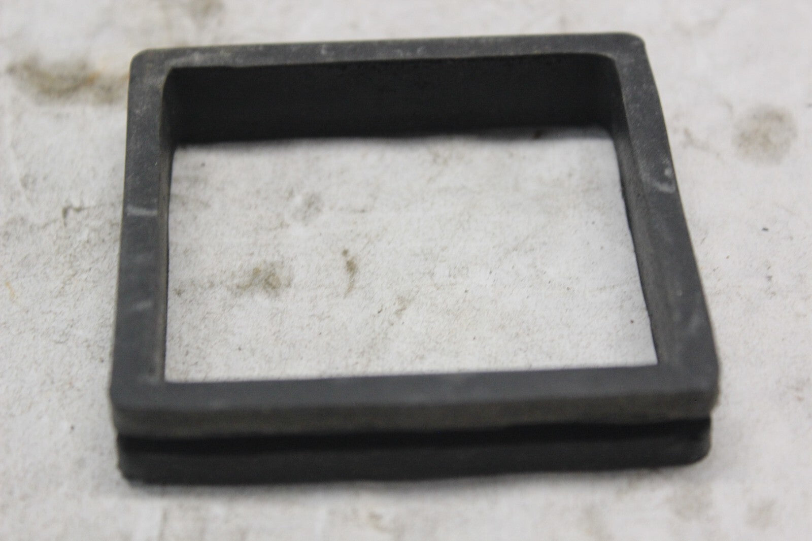 VOLTMETER MOUNTING RUBBER 37462-MB9-871 1982 HONDA GOLDWING GL1100A