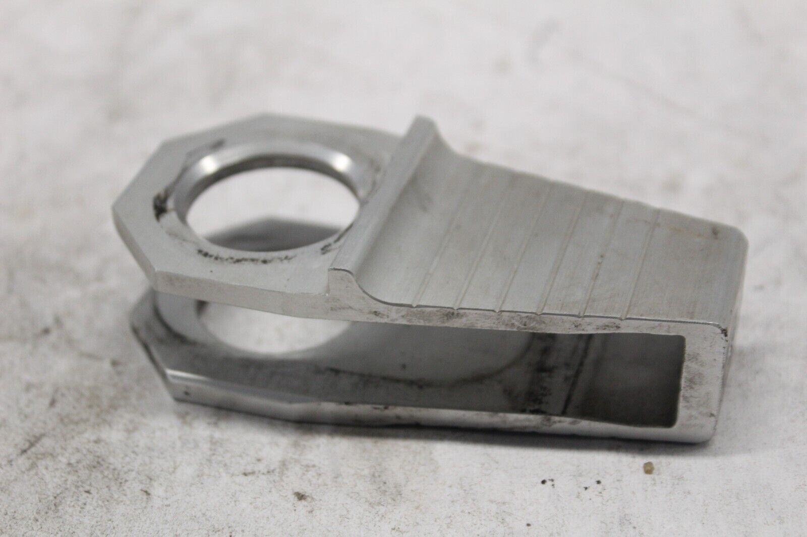 CHAIN ADJUSTER RIGHT 2C0-25389-00-00 2007 YAMAHA R6 YZFR6