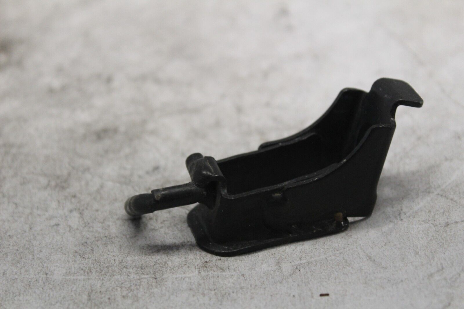 BRACKET, REAR SEAT AND HELMET (RIGHT) 11050-1475 1999 KAWASAKI NINJA ZX-9R