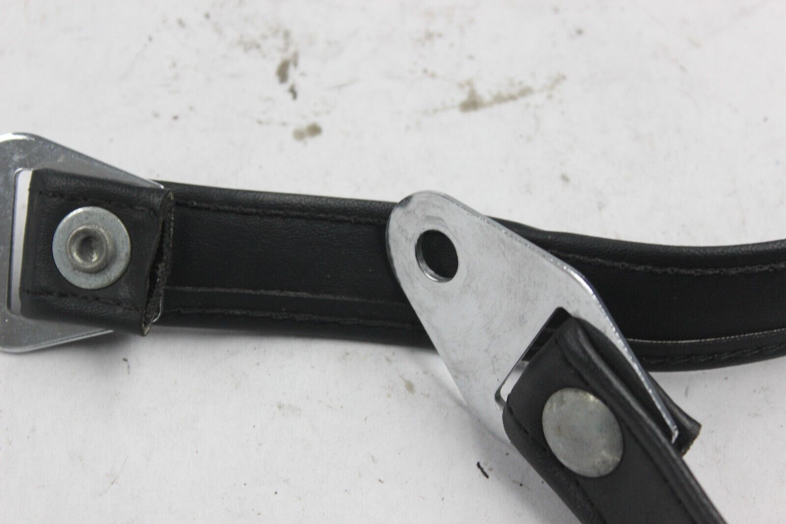 52400054 PASSENGER HANG ON STRAP HARLEY DAVIDSON
