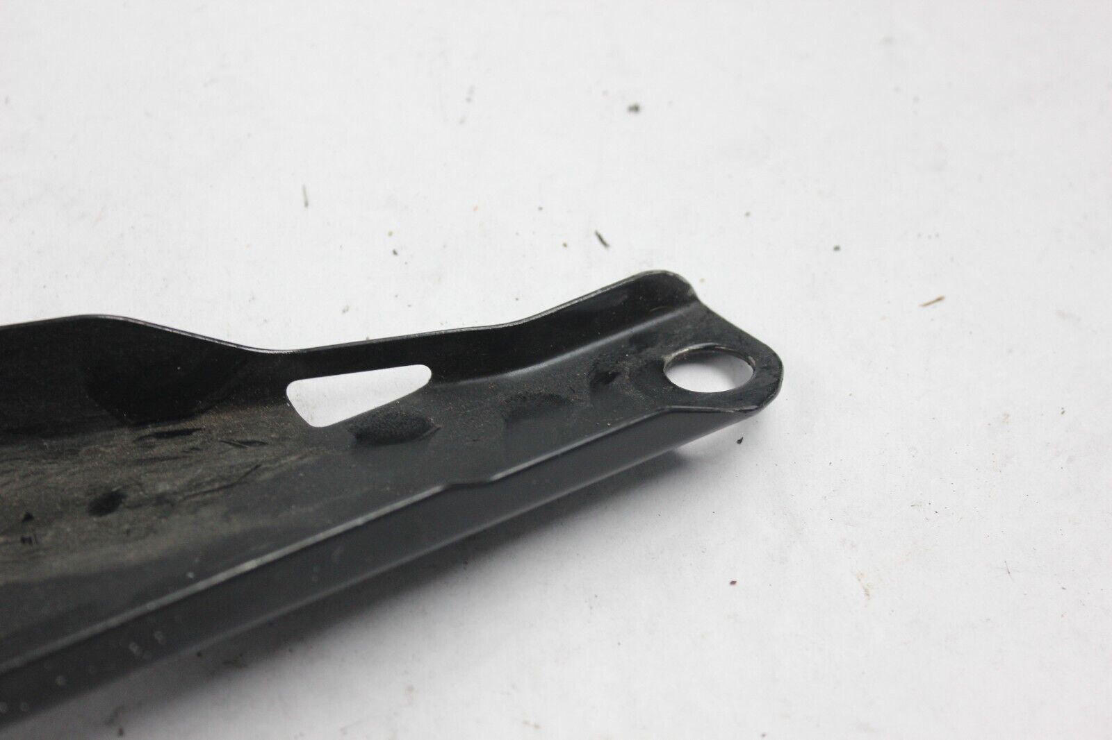 58478-86A Inner Fairing Bracket Left HARLEY DAVIDSON