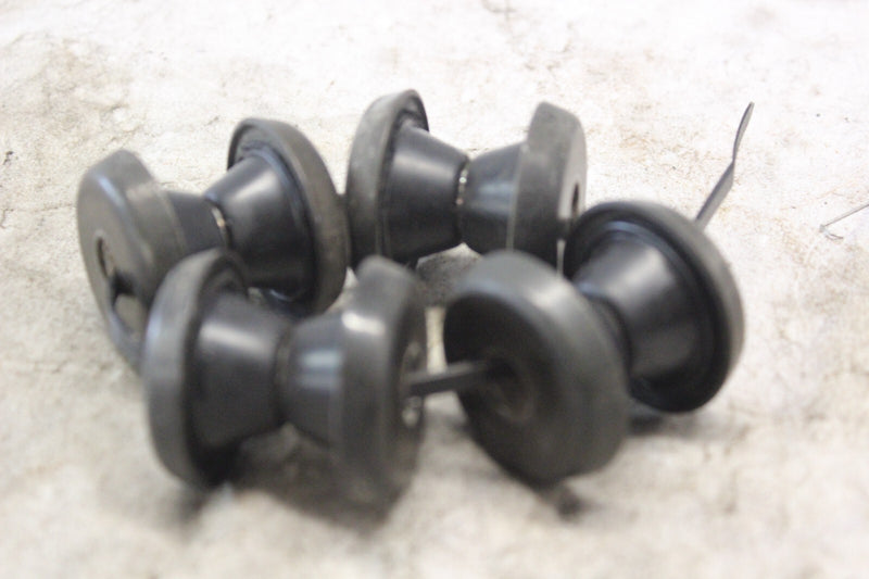 Handlebar Holder Spacers 56240-01D01, 56243-01D00 2002 SUZUKI HAYABUSA GSX1300R