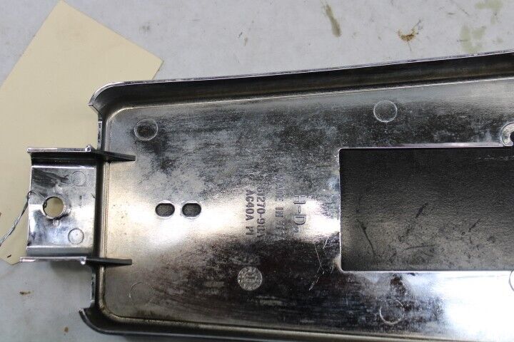 OEM Harley Davidson Chrome Fuel Tank Console 2003 FLHT Silver Black 61270-98