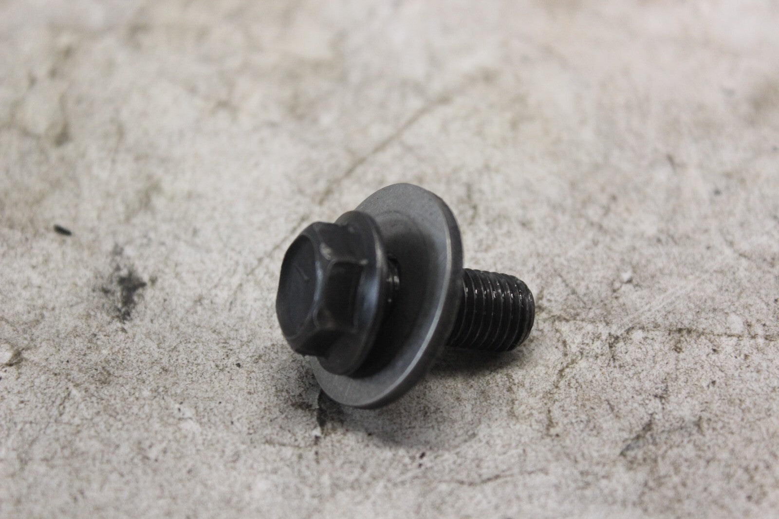 09103-10189 BOLT (10X23) 2002 SUZUKI HAYABUSA 08211-10305